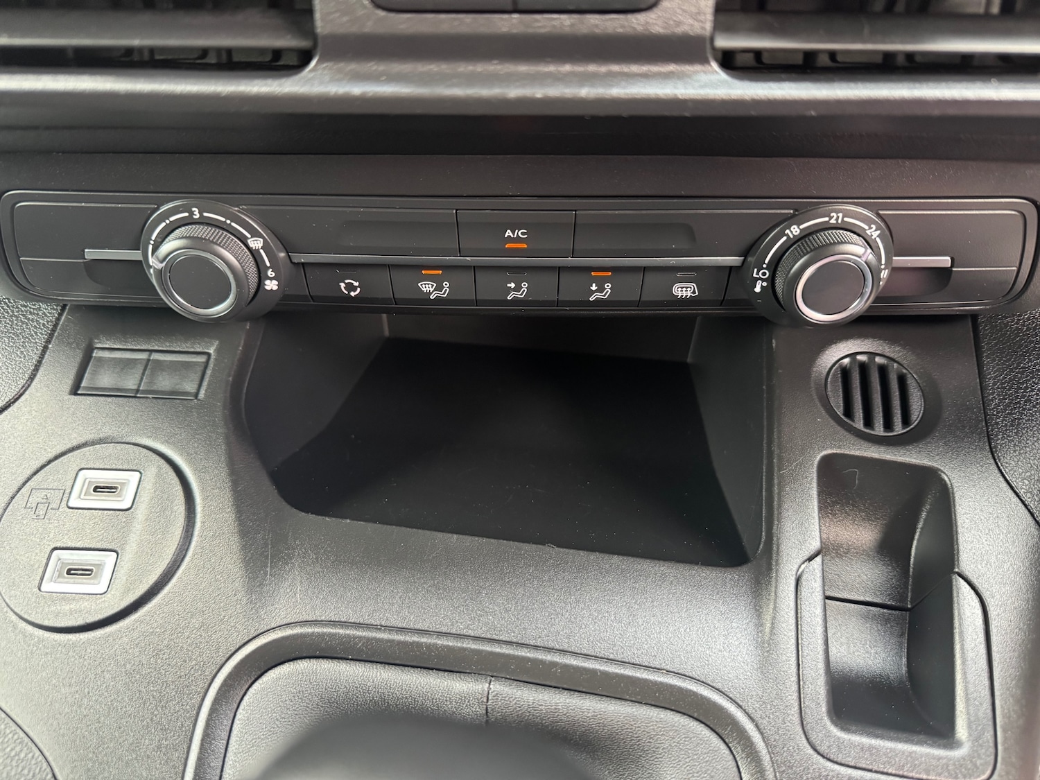 Used Vauxhall Combo 2024 for sale - 76157500: Photo 29