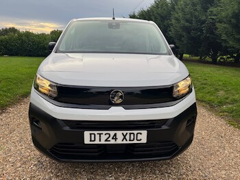Used Vauxhall Combo 2024 for sale - 76157500: Photo 2