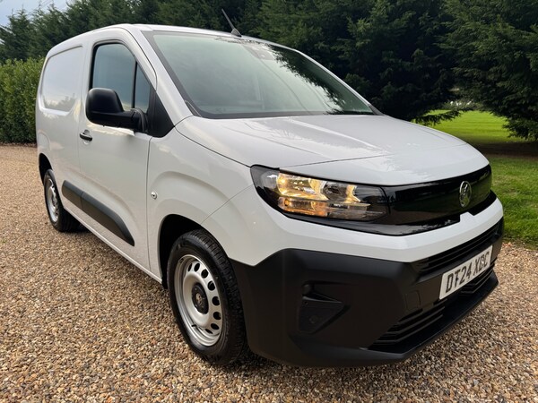 Used Vauxhall Combo 2024 for sale - 76157500: Photo 3
