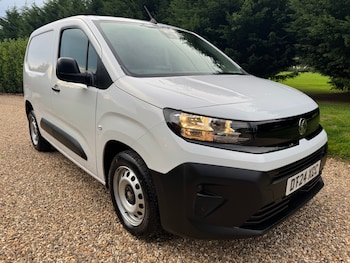 Used Vauxhall Combo 2024 for sale - 76157500: Photo 3