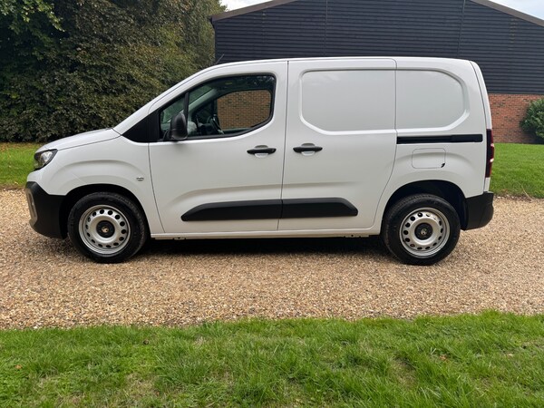 Used Vauxhall Combo 2024 for sale - 76157500: Photo 4