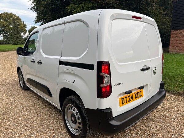 Used Vauxhall Combo 2024 for sale - 76157500: Photo 6