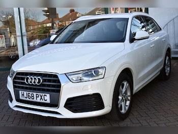 Used Audi Q3 2018 for sale - 75264037: Photo