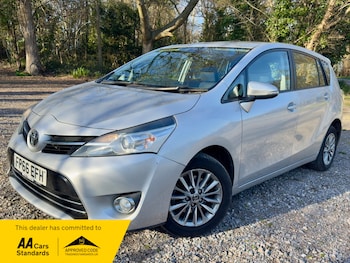 Used Toyota Verso 2016 for sale - 78920160: Photo