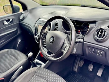 Used Renault Captur 2017 for sale - 79614467: Photo