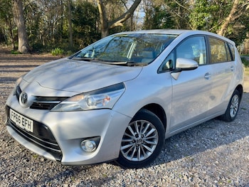 Used Toyota Verso 2016 for sale - 79614489: Photo