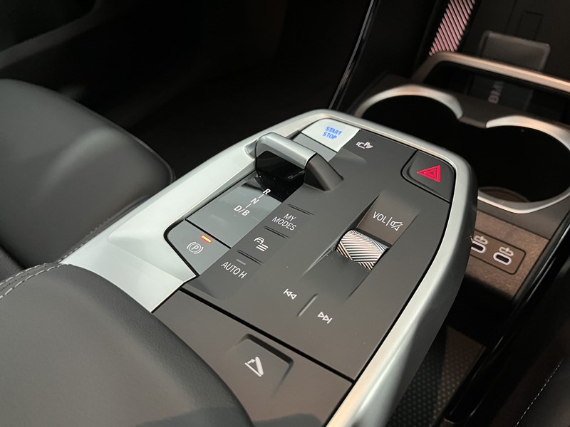 Used BMW iX2 2025 for sale - 76980915: Photo 10