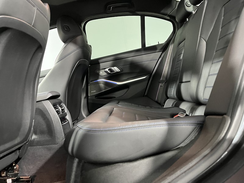 Used BMW 3 Series 2021 for sale - 77901216: Photo 38