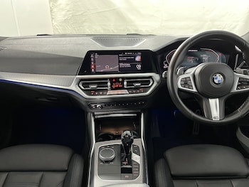 Used BMW 3 Series 2021 for sale - 77901216: Photo