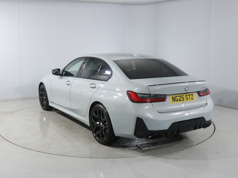 Used BMW 3 Series 2025 for sale - 76981636: Photo 2