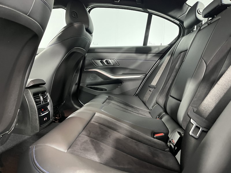 Used BMW 3 Series 2024 for sale - 77186433: Photo 37