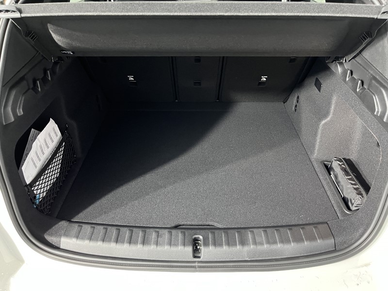 Used BMW iX1 2025 for sale - 77001380: Photo 13