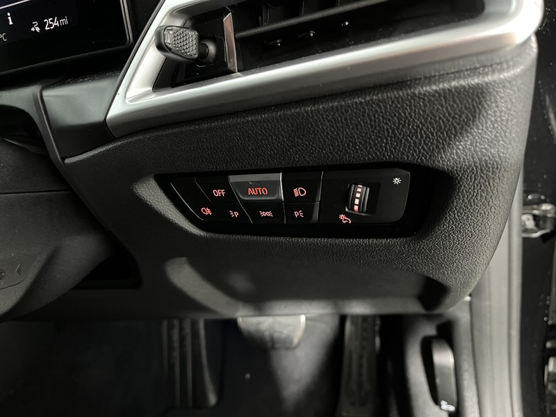 Used BMW i4 2025 for sale - 77106110: Photo 21