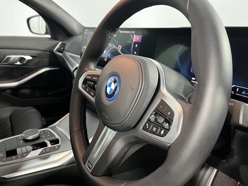 Used BMW 3 Series 2024 for sale - 77353884: Photo 22