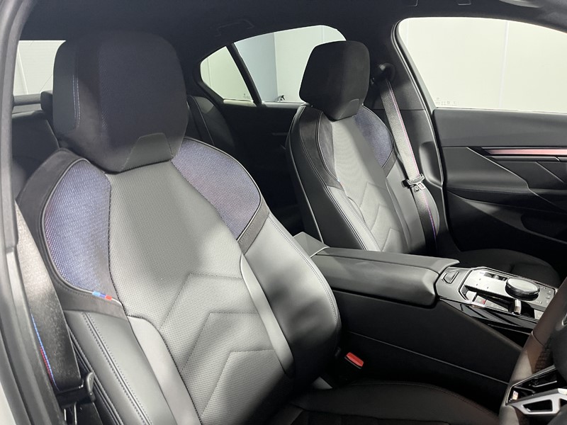 Used BMW 5 Series 2025 for sale - 76981629: Photo 11