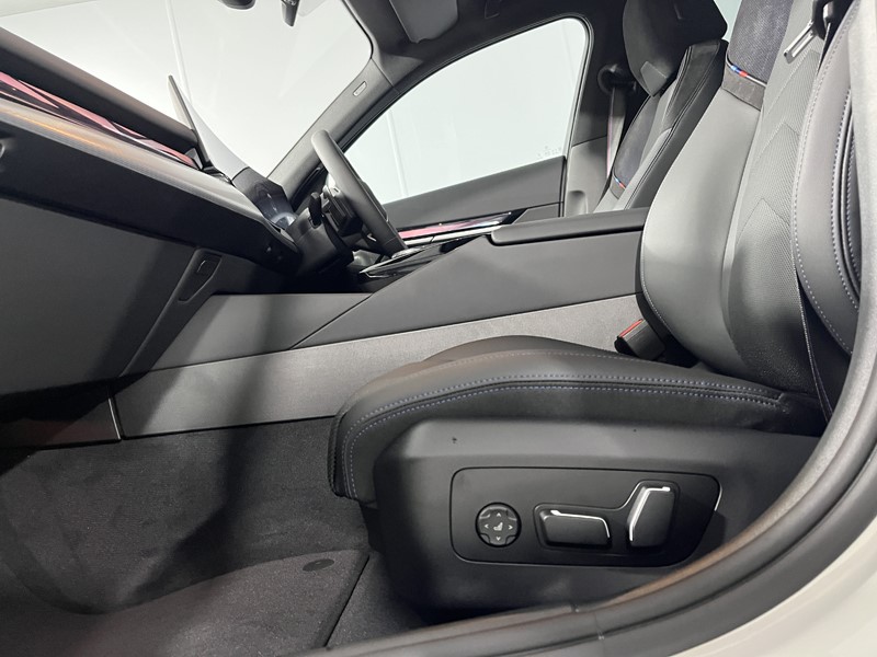 Used BMW 5 Series 2025 for sale - 76981629: Photo 35