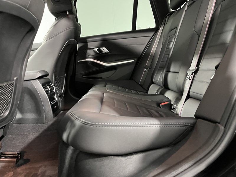 Used BMW 3 Series 2023 for sale - 77690977: Photo 32