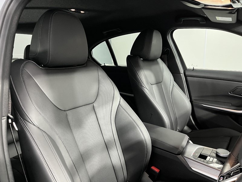 Used BMW 3 Series 2025 for sale - 77649895: Photo 11