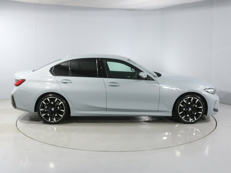 Used BMW 3 Series 2025 for sale - 77649895: Photo 3