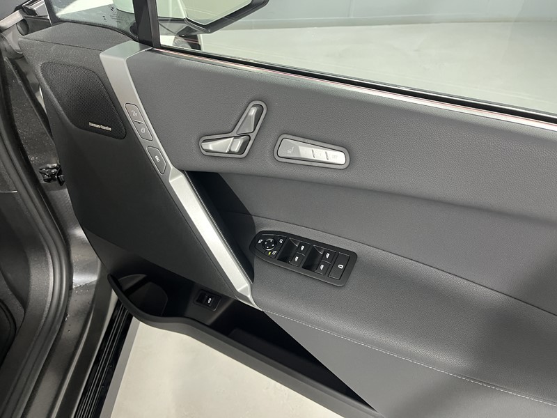 Used BMW iX 2025 for sale - 77581466: Photo 19