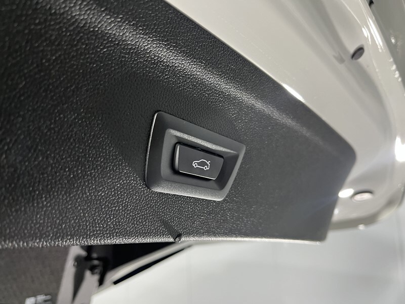 Used BMW iX 2025 for sale - 77581466: Photo 45