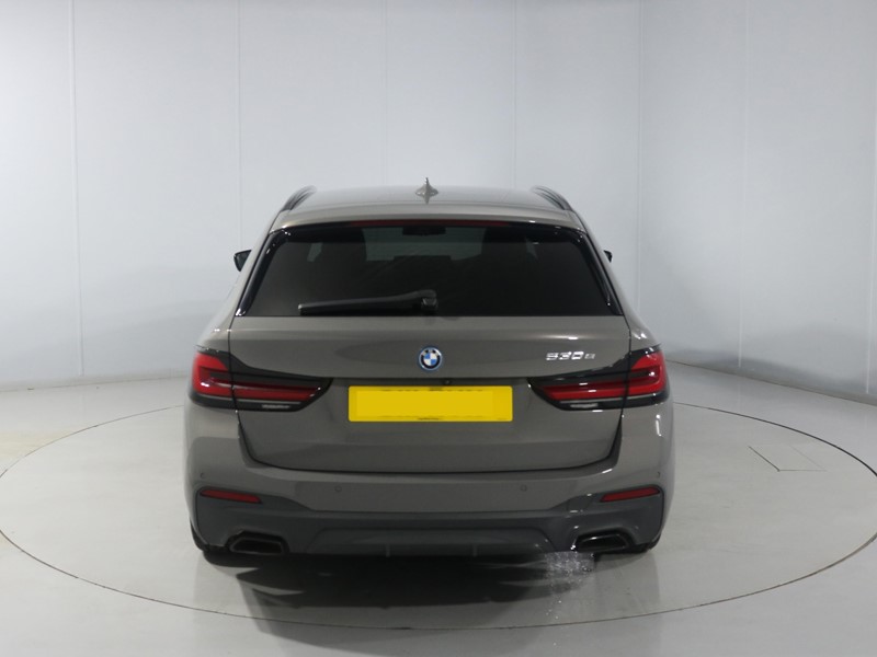 Used BMW 5 Series 2022 for sale - 76981960: Photo 15