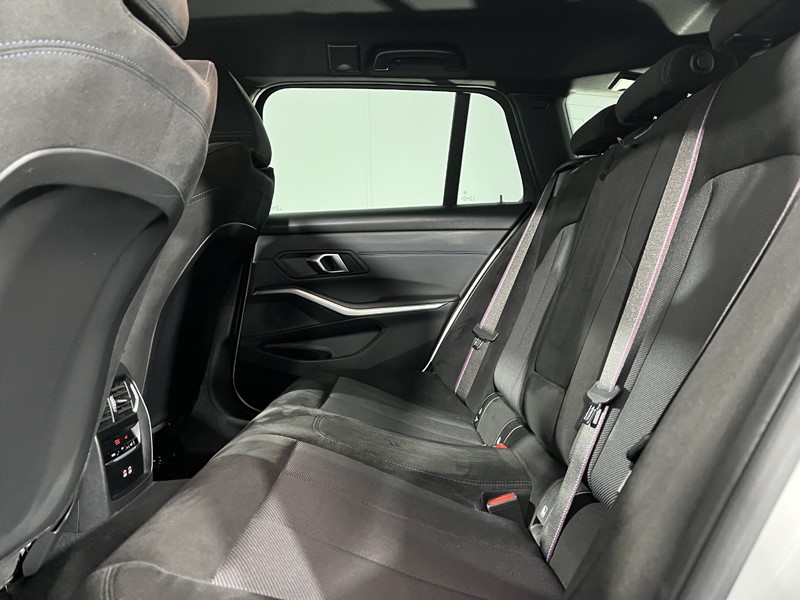 Used BMW 3 Series 2025 for sale - 76981904: Photo 37