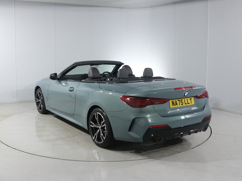 Used BMW 4 Series 2025 for sale - 77106111: Photo 2