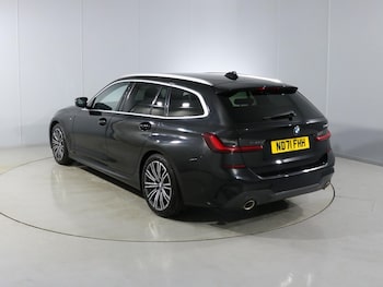 Used BMW 3 Series 2021 for sale - 76981060: Photo