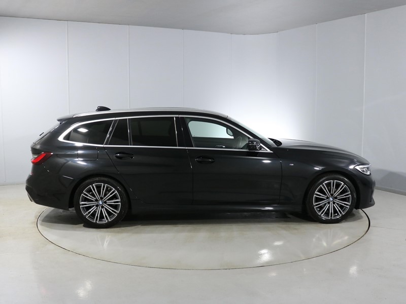 Used BMW 3 Series 2021 for sale - 76981060: Photo 3