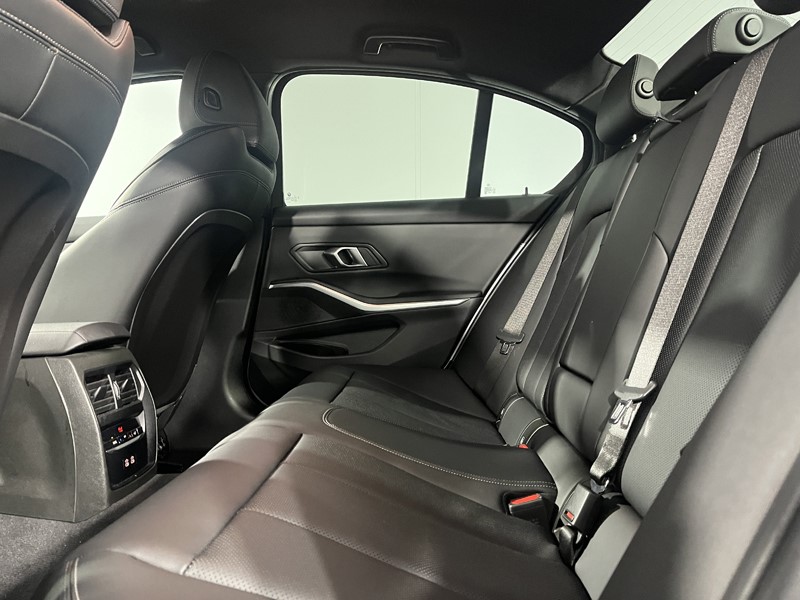 Used BMW 3 Series 2025 for sale - 77001369: Photo 37