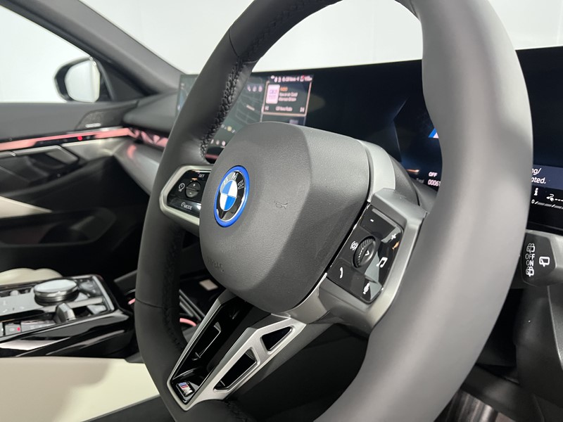 Used BMW 5 Series 2025 for sale - 77581513: Photo 24