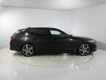 Used BMW 5 Series 2025 for sale - 77581513: Photo