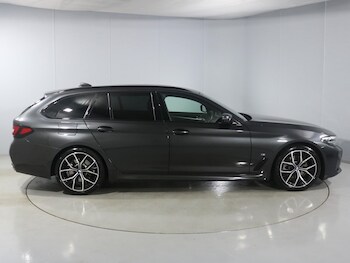 Used BMW 5 Series 2023 for sale - 76981198: Photo