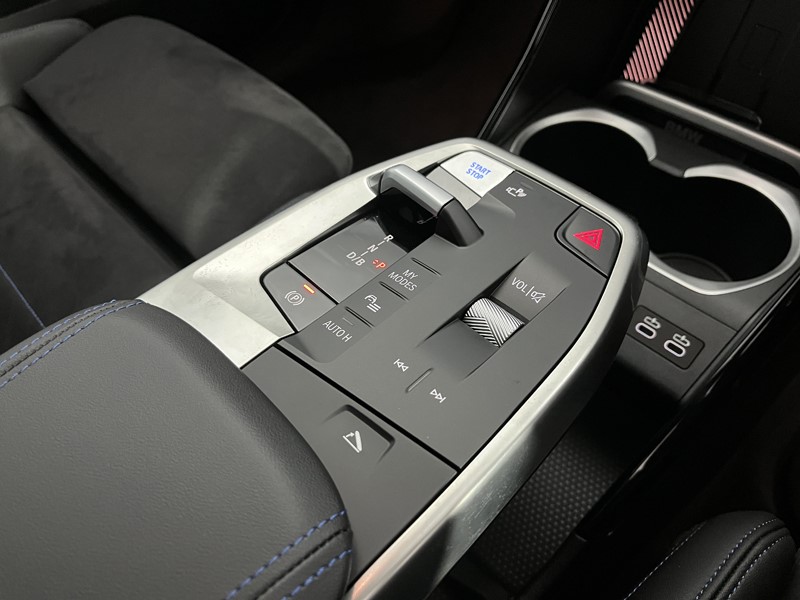 Used BMW iX1 2025 for sale - 77025603: Photo 10