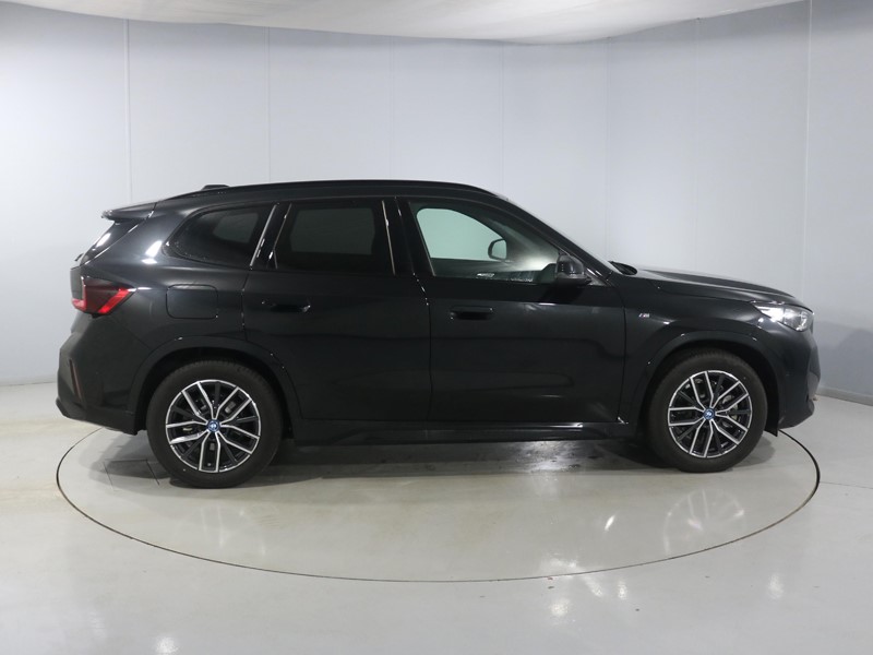 Used BMW iX1 2025 for sale - 77025603: Photo 3