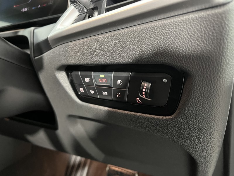 Used BMW 3 Series 2024 for sale - 77570166: Photo 22