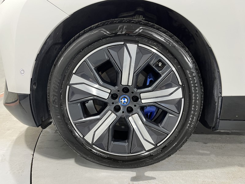 Used BMW iX 2022 for sale - 77945600: Photo 14