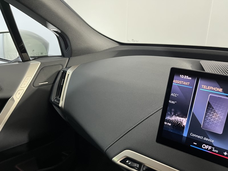 Used BMW iX 2022 for sale - 77945600: Photo 28