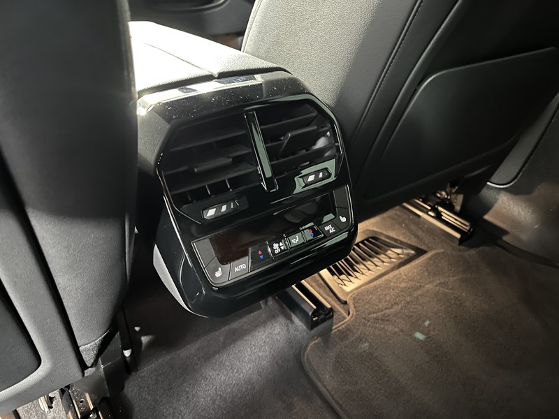 Used BMW iX 2022 for sale - 77945600: Photo 40