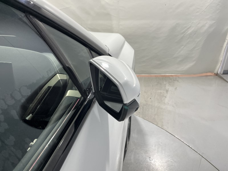 Used BMW iX 2022 for sale - 77945600: Photo 44