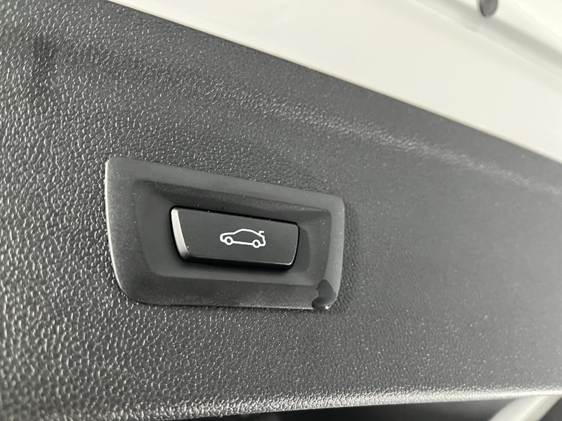 Used BMW iX 2022 for sale - 77945600: Photo 47