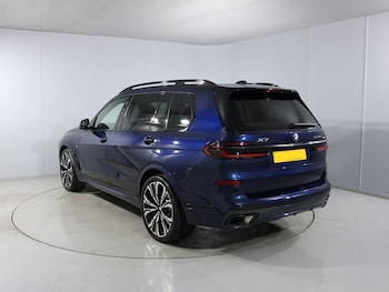 Used BMW X7 2024 for sale - 79352507: Photo