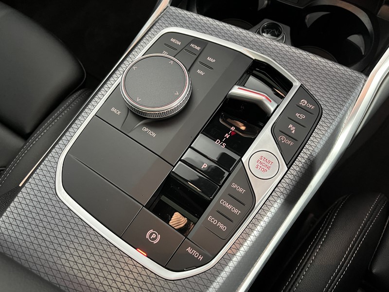 Used BMW 3 Series 2024 for sale - 76981151: Photo 10