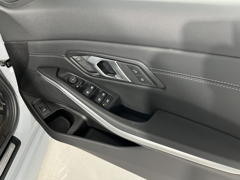 Used BMW 3 Series 2024 for sale - 76981151: Photo 21