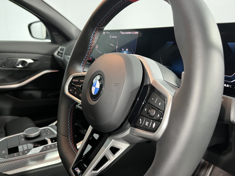 Used BMW 3 Series 2024 for sale - 76981151: Photo 23