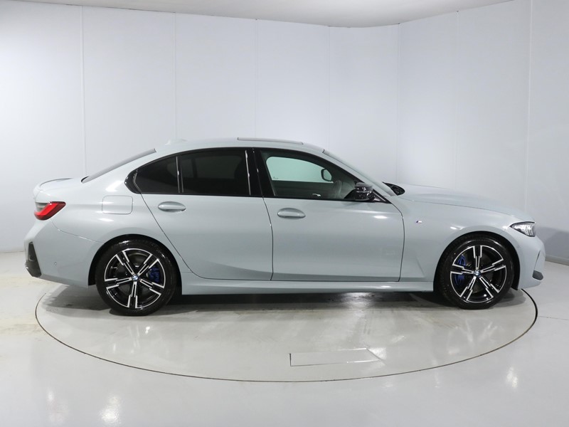 Used BMW 3 Series 2024 for sale - 76981151: Photo 3