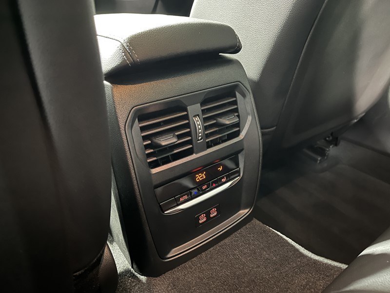 Used BMW 3 Series 2024 for sale - 76981151: Photo 41