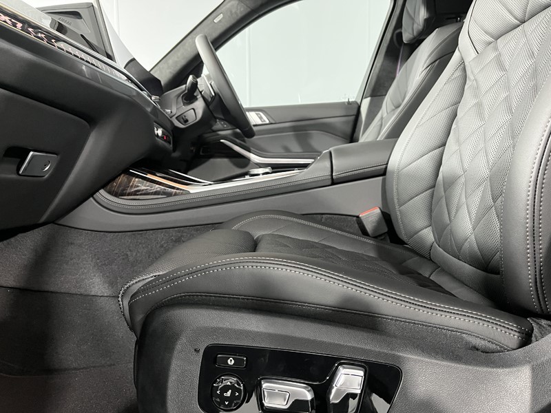 Used BMW X7 2025 for sale - 76980870: Photo 38