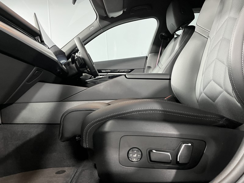 Used BMW 5 Series 2024 for sale - 76981772: Photo 35